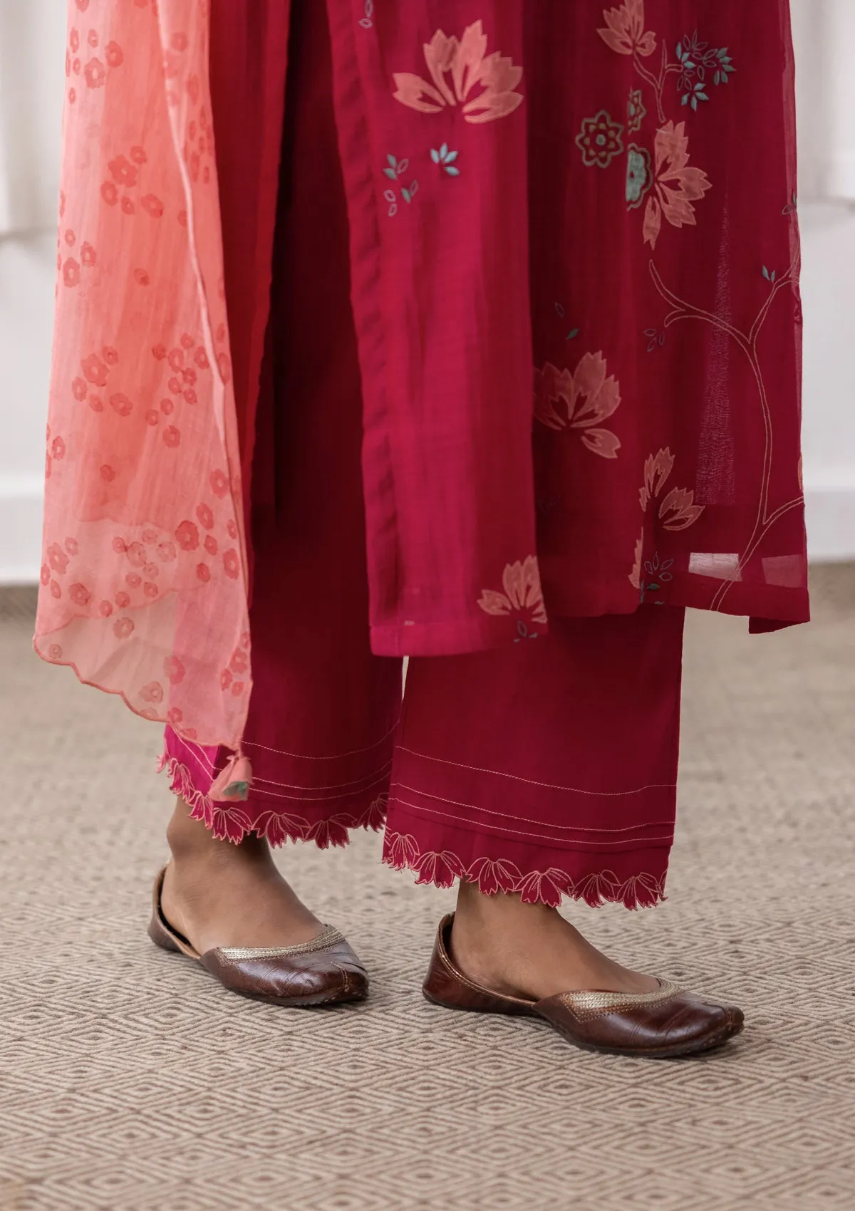 CAMELLIA APPLIQUE KURTA SET