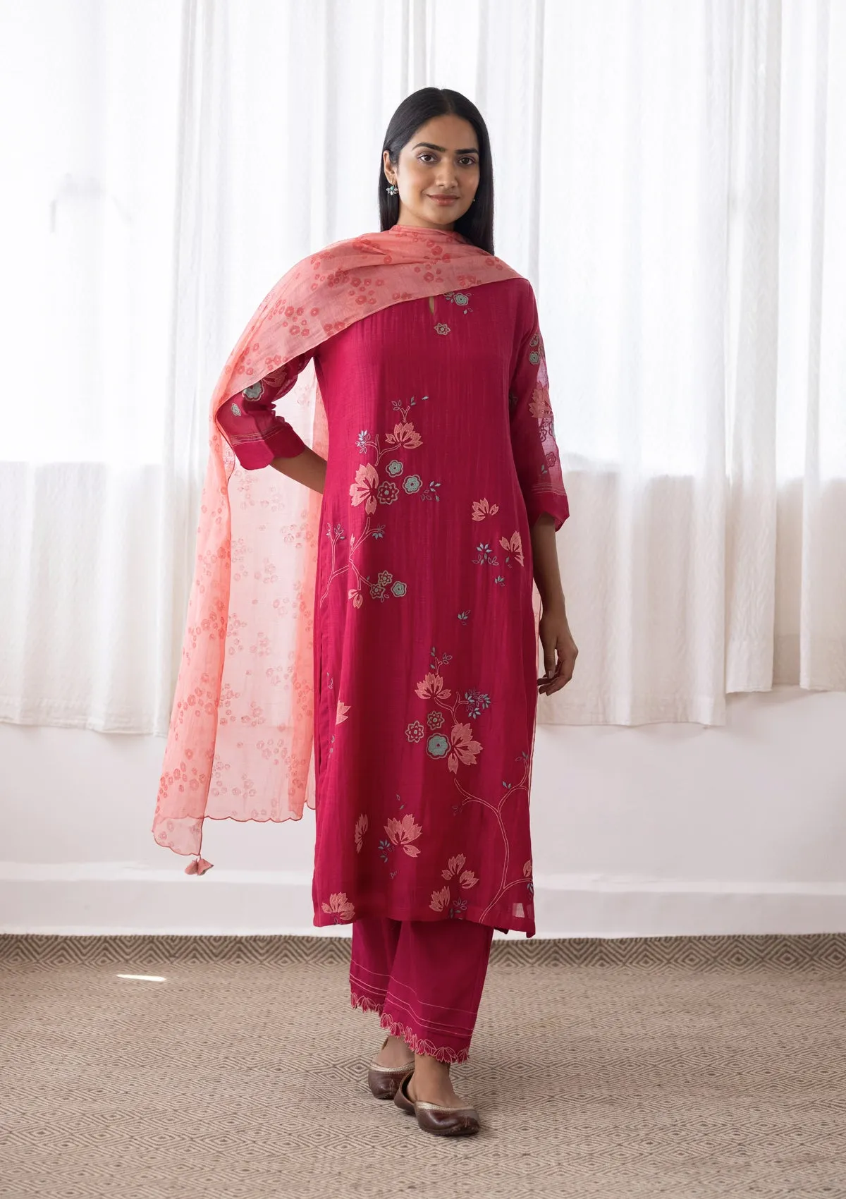 CAMELLIA APPLIQUE KURTA SET