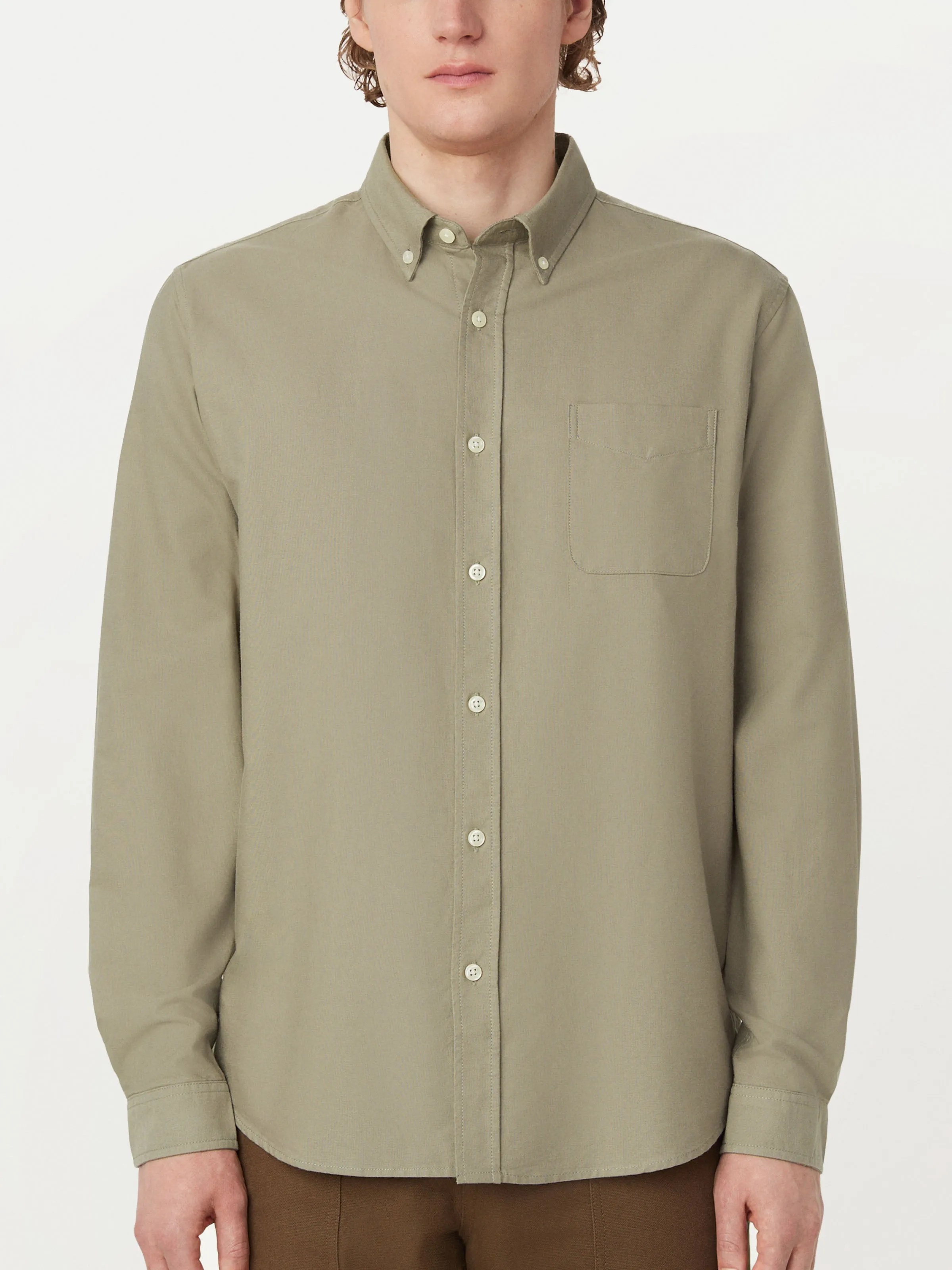 The Jasper Oxford Shirt in Vetiver Green